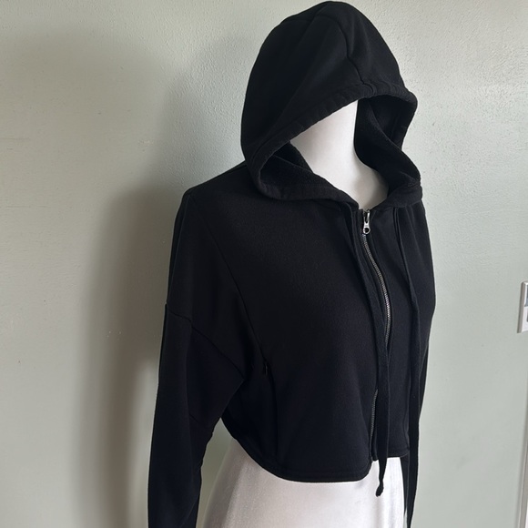 ALO Yoga Extreme Crop Zip Up Hoodie Black - Picture 9 of 13